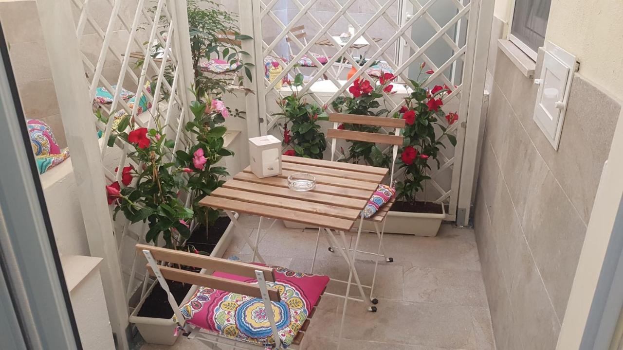 Dimora Fantasia Charme B&B 바리 외부 사진